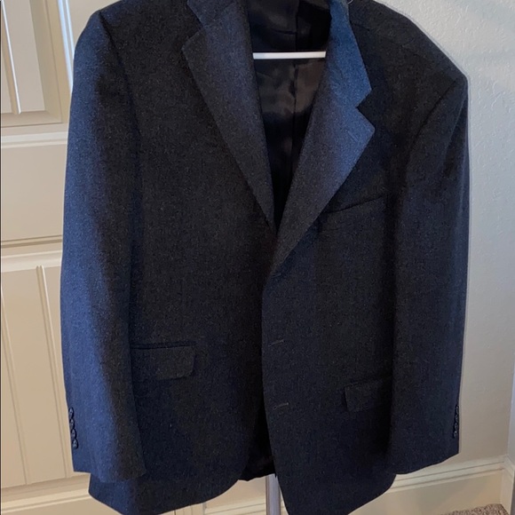 a suit - Picture 1 of 6